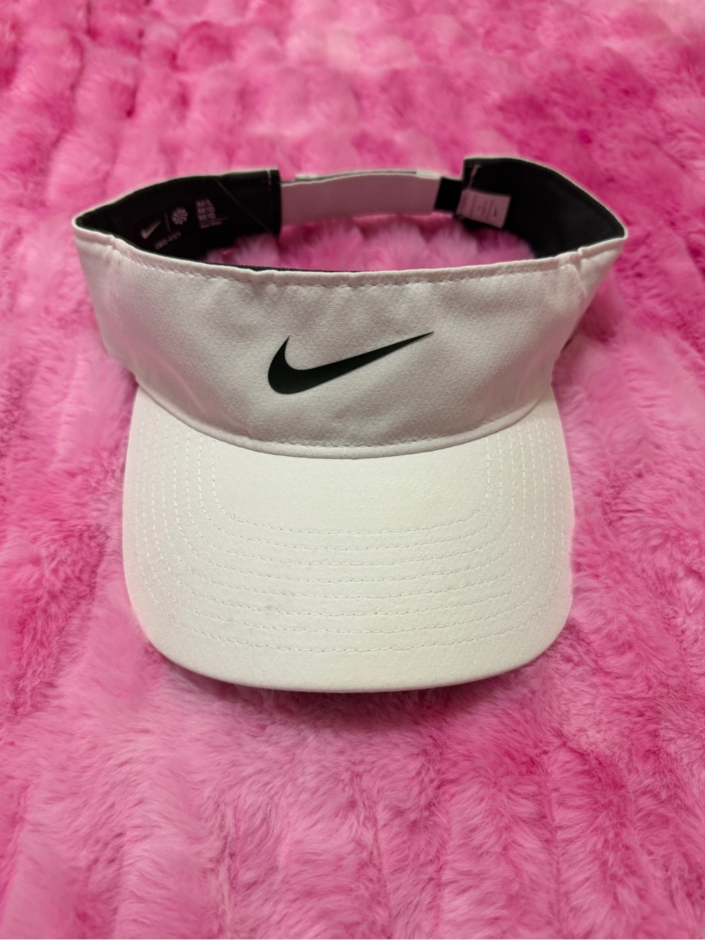 Nike White Women’s Visor with Black Swoosh Logo